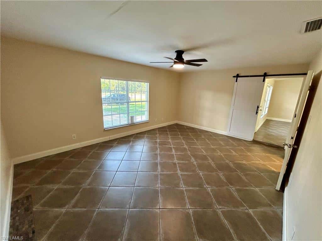 2430 Golden Gate Blvd, Naples, photo 11