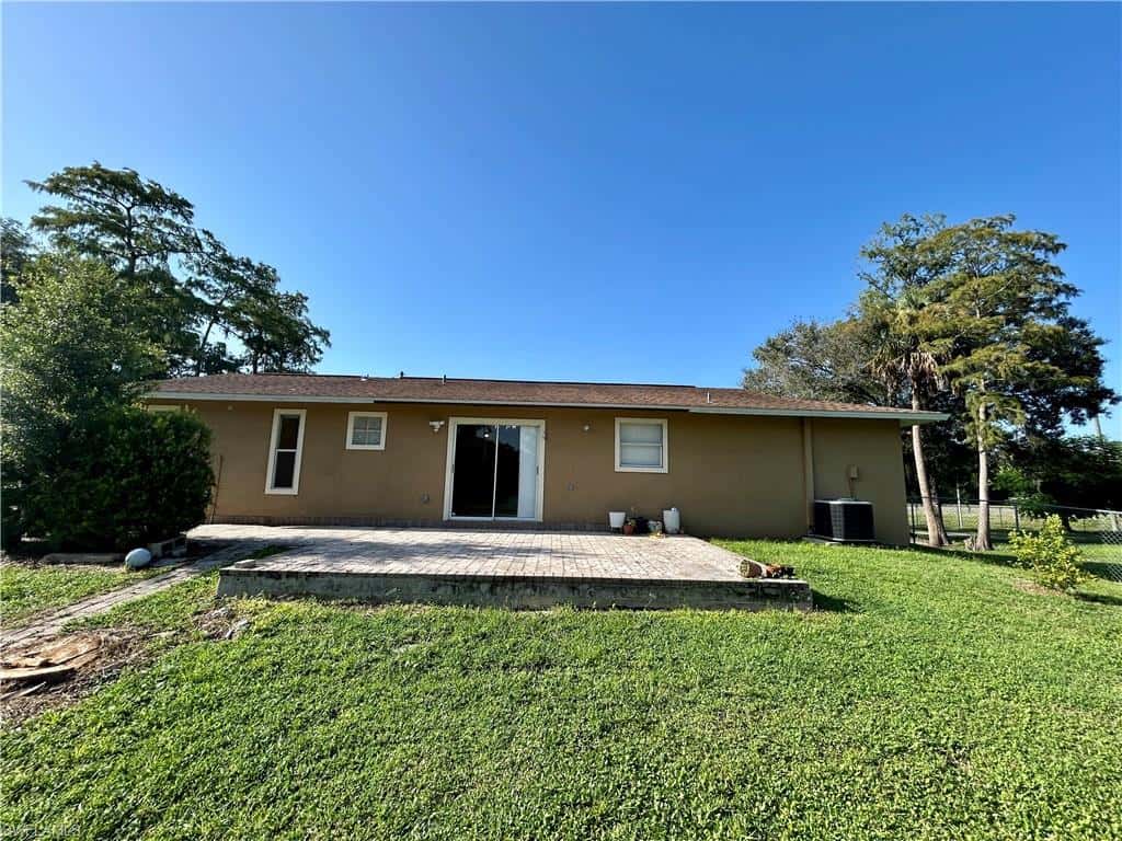 2430 Golden Gate Blvd, Naples, photo 29