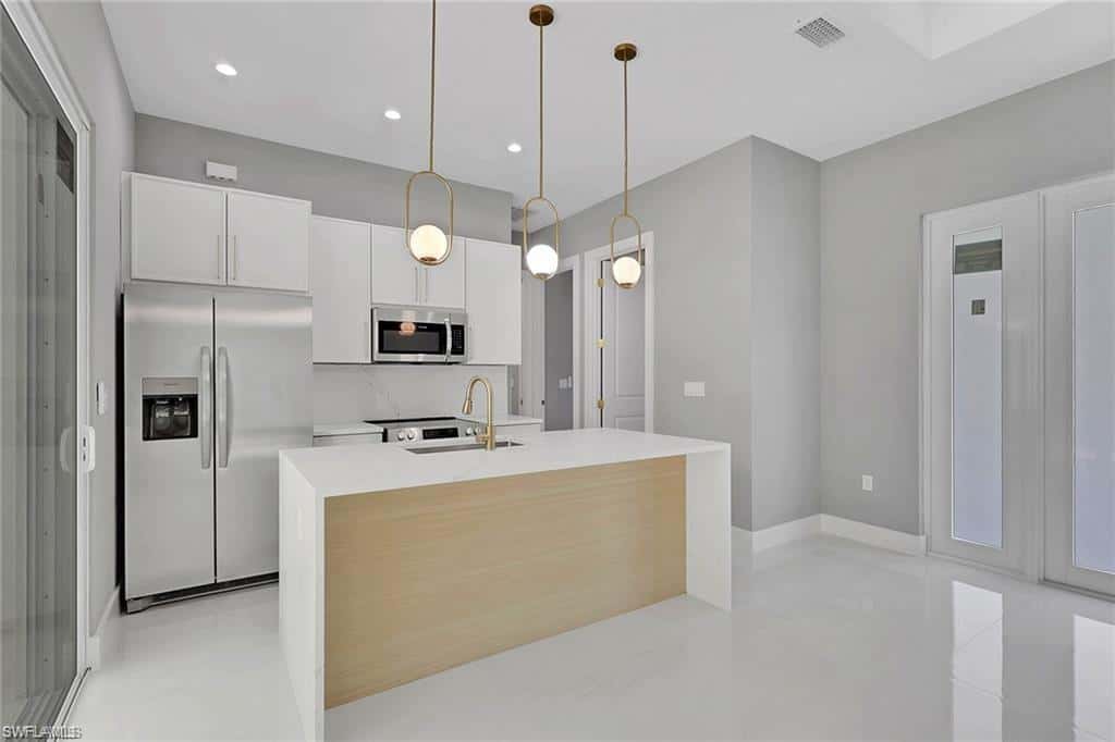 160 Logan Blvd, Naples, photo 34