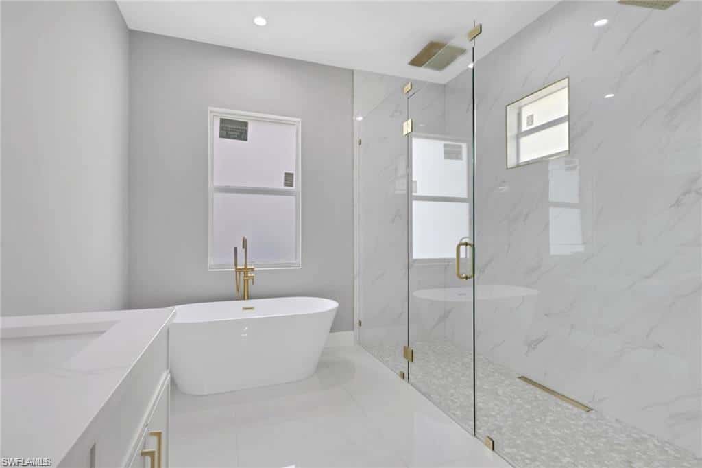 160 Logan Blvd, Naples, photo 37
