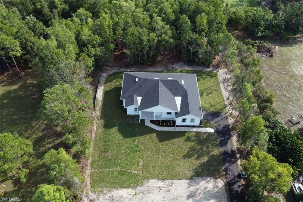 160 Logan Blvd, Naples, photo 29