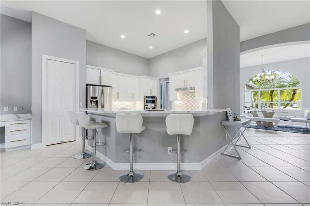 160 Logan Blvd, Naples, photo 8