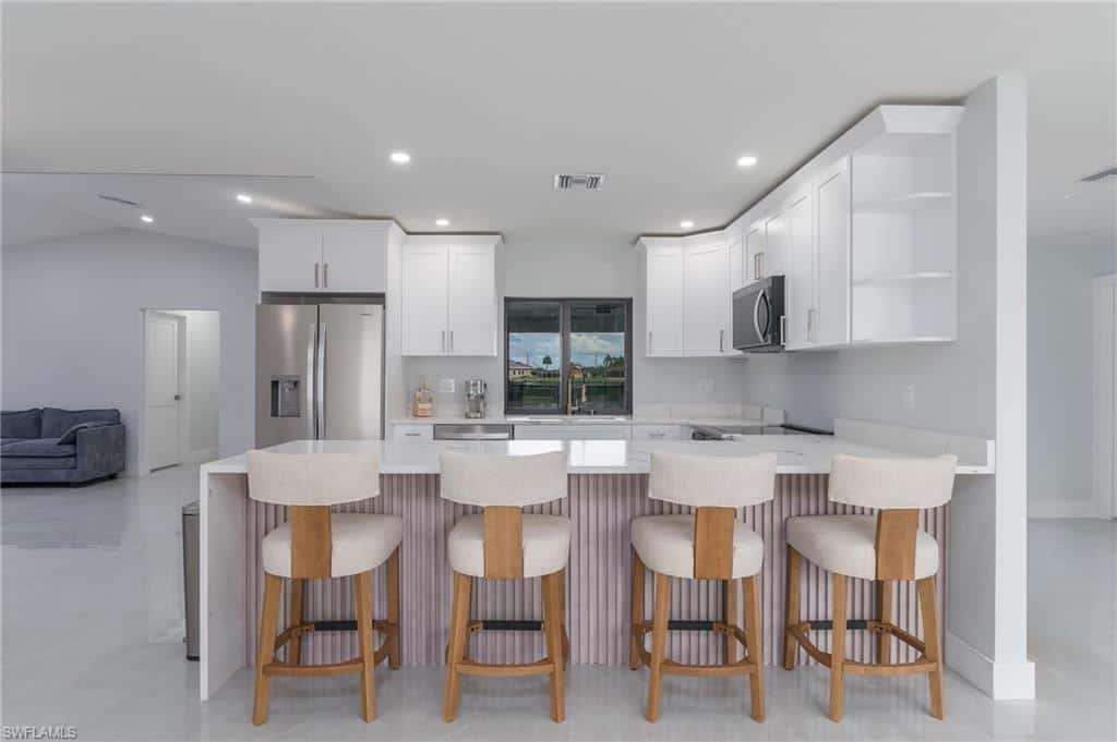233 11th Ter, Cape Coral, photo 6
