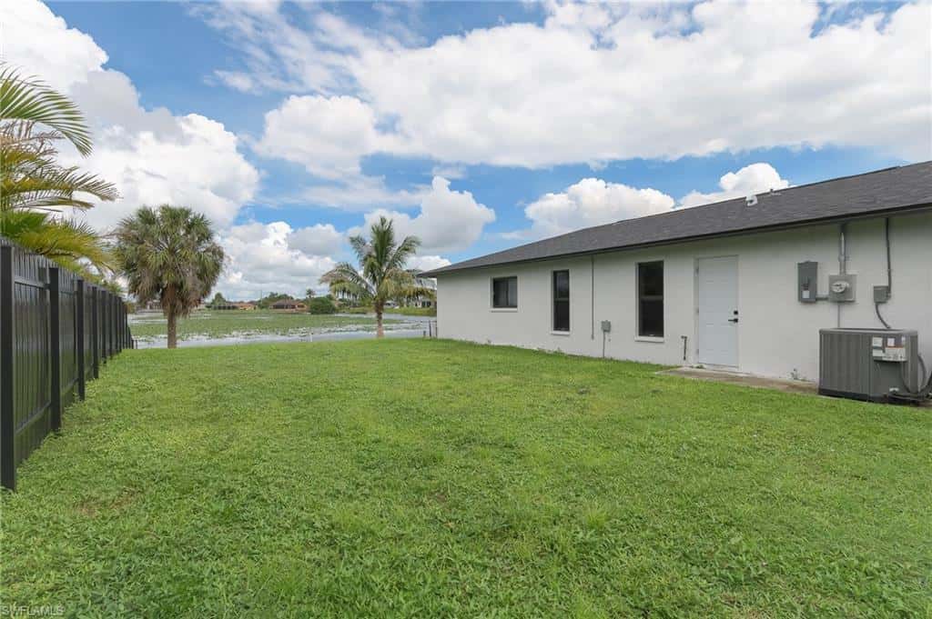 233 11th Ter, Cape Coral, photo 26