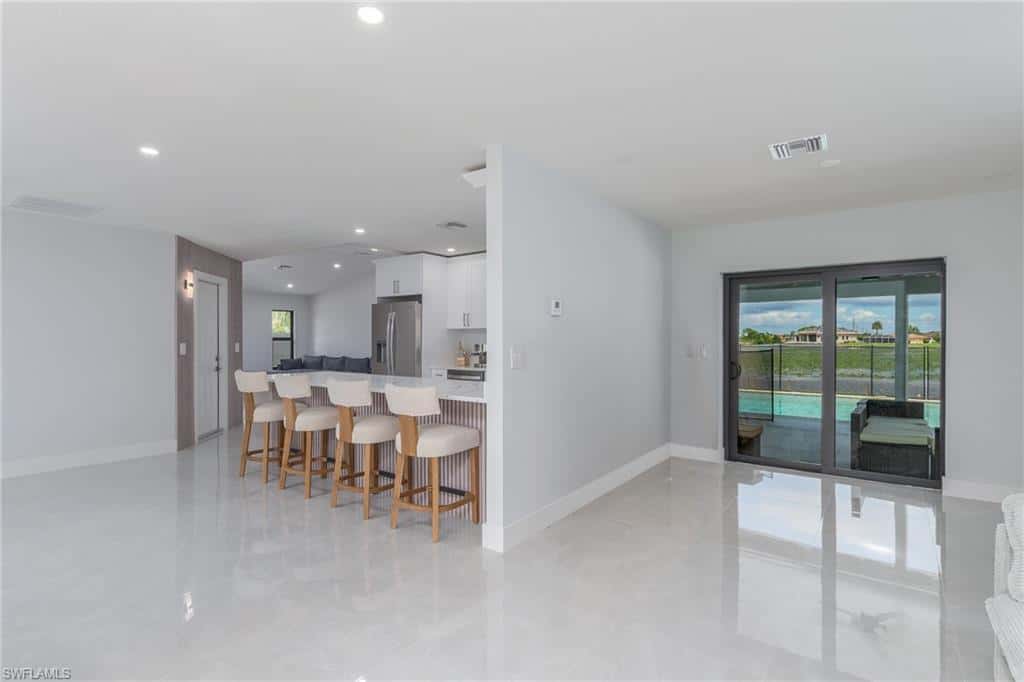233 11th Ter, Cape Coral, photo 9