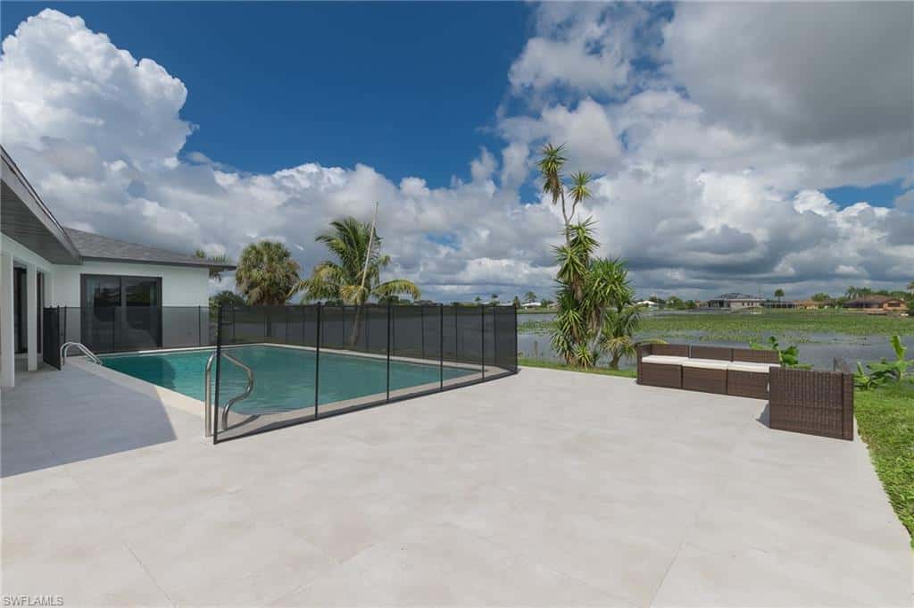 233 11th Ter, Cape Coral, photo 24