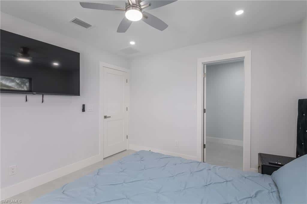 233 11th Ter, Cape Coral, photo 15