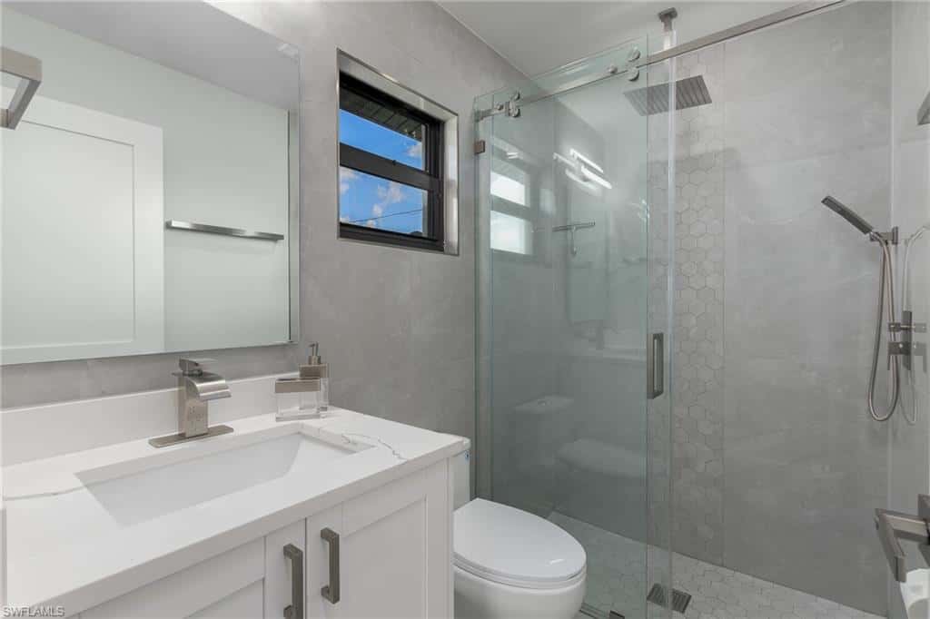 233 11th Ter, Cape Coral, photo 19