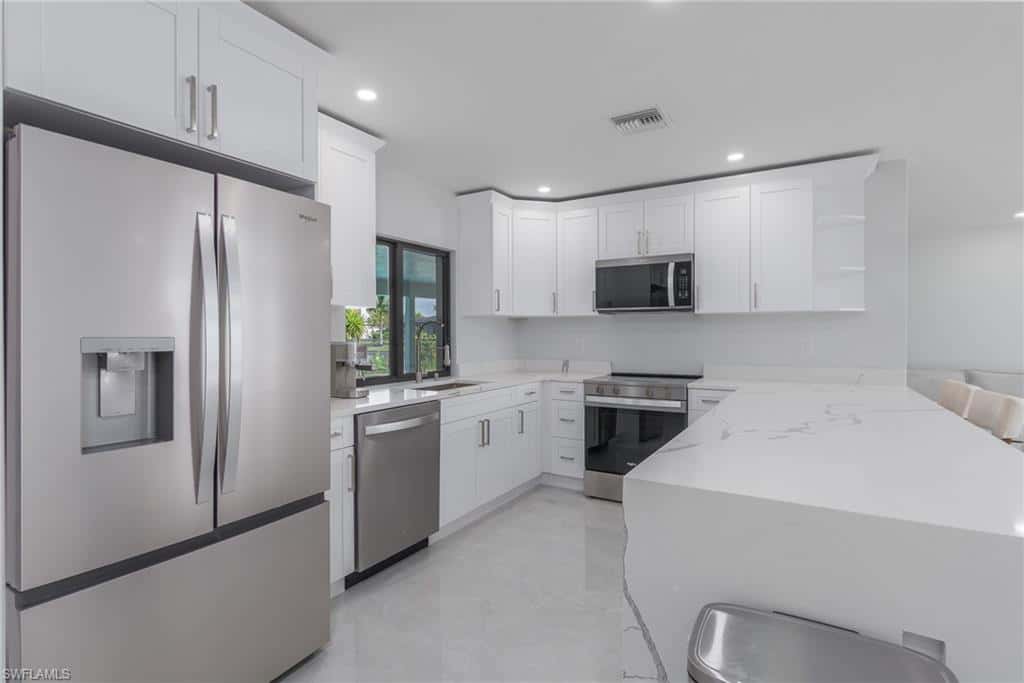 233 11th Ter, Cape Coral, photo 8