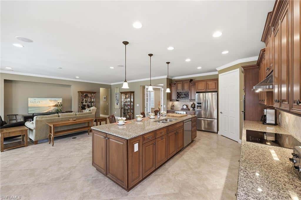 8562 Veronawalk Cir, Naples, photo 17