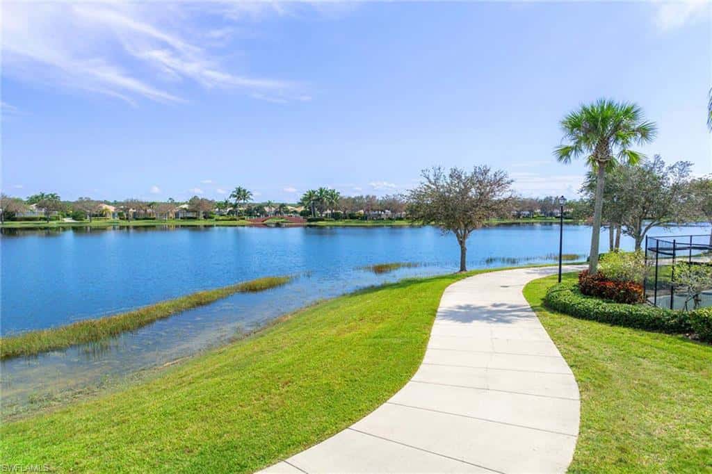 8562 Veronawalk Cir, Naples, photo 48
