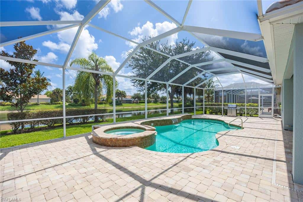 8562 Veronawalk Cir, Naples, photo 35