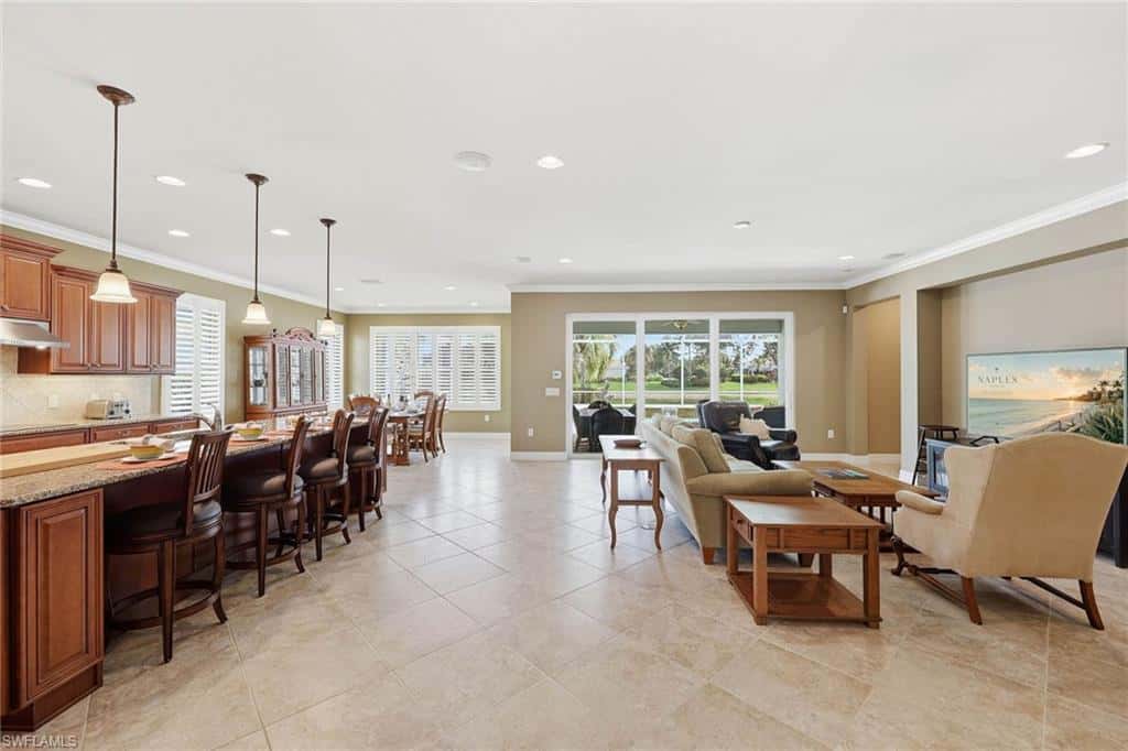 8562 Veronawalk Cir, Naples, photo 8