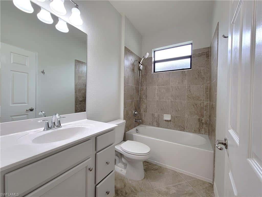 9183 Woodhurst Dr, Naples, photo 9