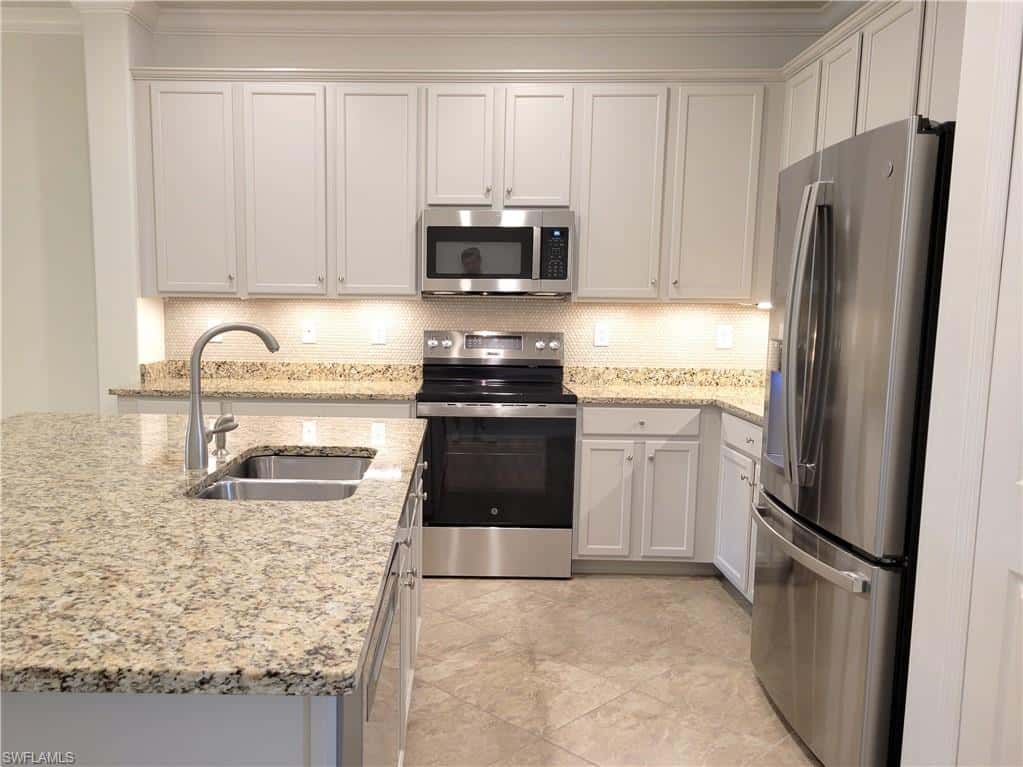 9183 Woodhurst Dr, Naples, photo 4