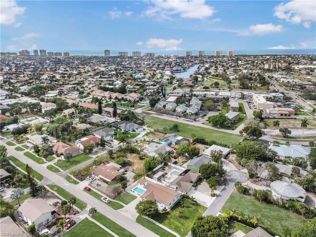 320 Marco Lake Dr, Marco Island, photo 26