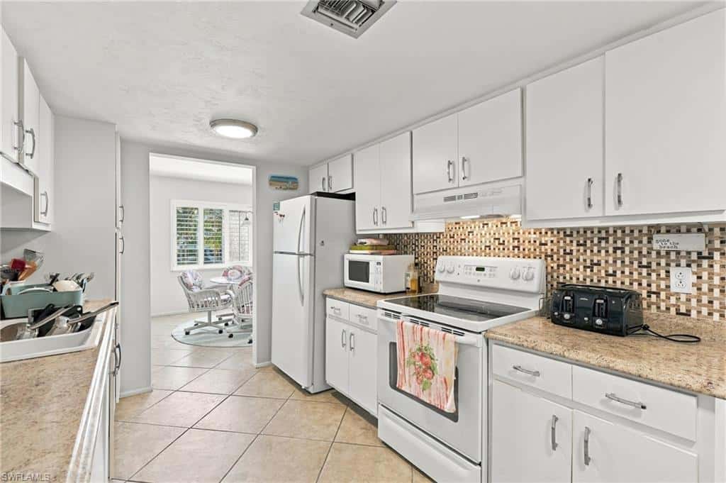1930 Gulf Shore Blvd #b302, Naples, photo 13