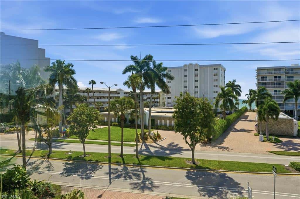 1930 Gulf Shore Blvd #b302, Naples, photo 32
