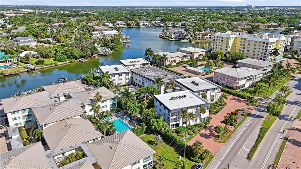 1930 Gulf Shore Blvd #b302, Naples, photo 5