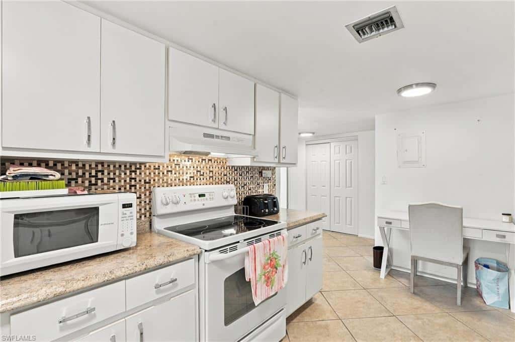 1930 Gulf Shore Blvd #b302, Naples, photo 14