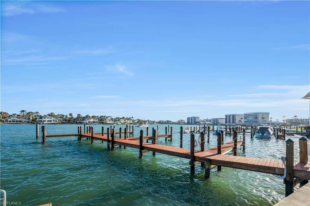 222 Harbour Dr #114, Naples, photo 6