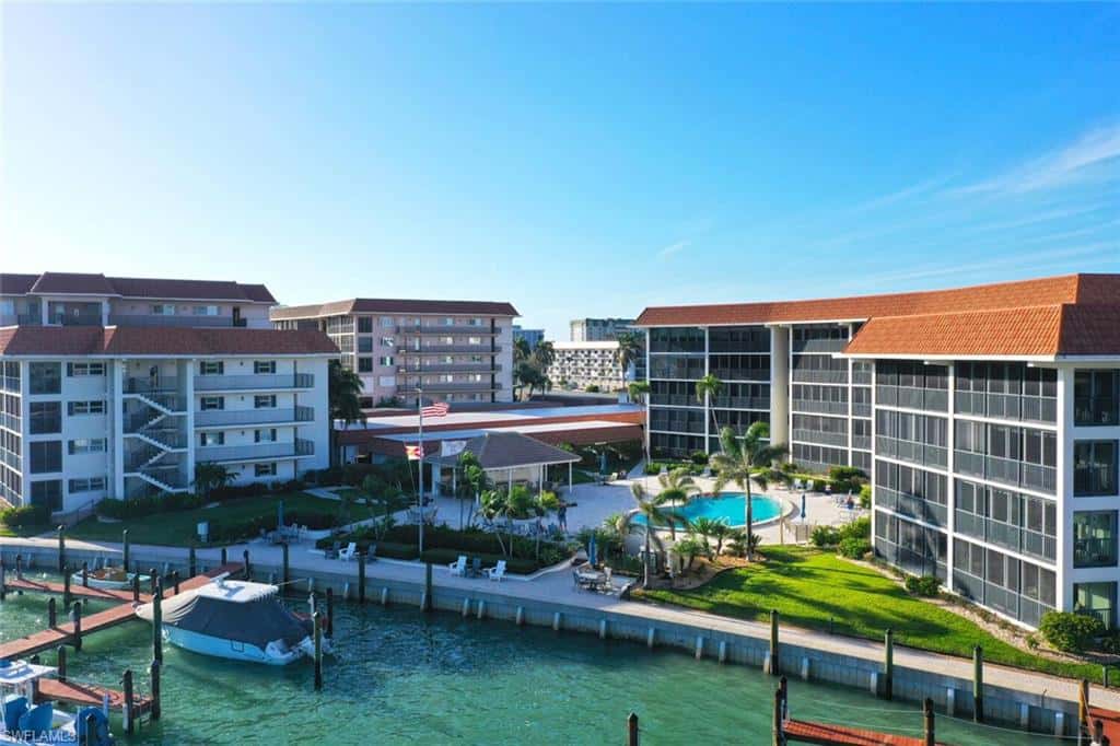 222 Harbour Dr #114, Naples, photo 5