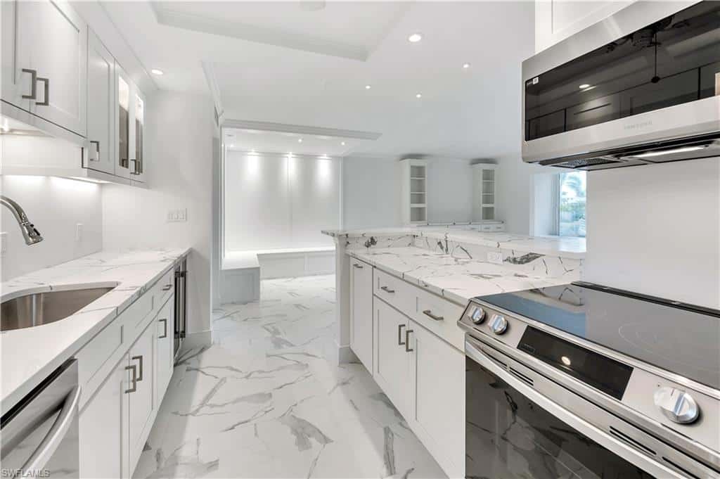 222 Harbour Dr #114, Naples, photo 25