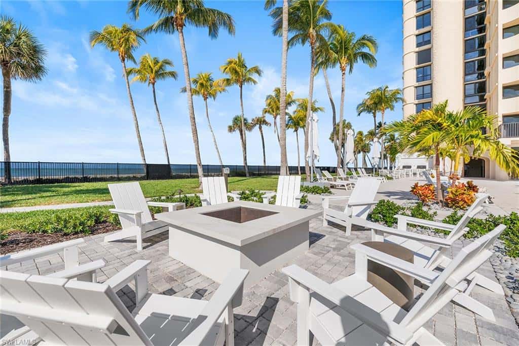 4001 Gulf Shore Blvd #1205, Naples, photo 34