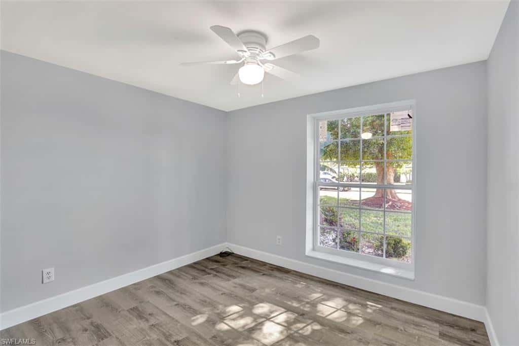 533 Landmark Dr, Naples, photo 13