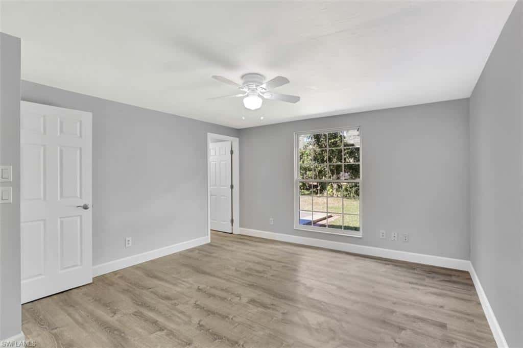 533 Landmark Dr, Naples, photo 9