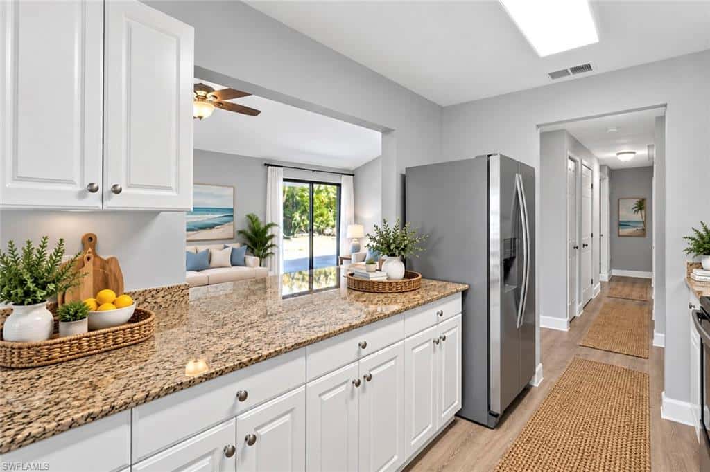 533 Landmark Dr, Naples, photo 4