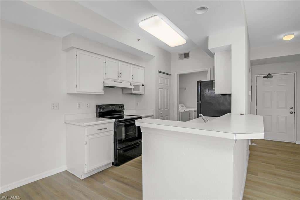 4630 Saint Croix Ln #824, Naples, photo 4