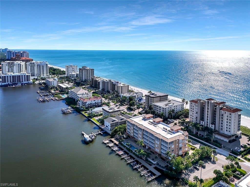 9577 Gulf Shore Dr #704, Naples, photo 18