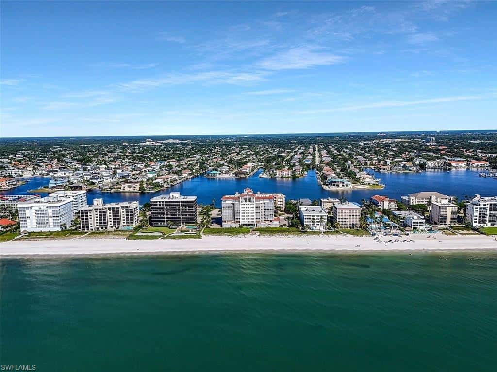 9577 Gulf Shore Dr #704, Naples, photo 19
