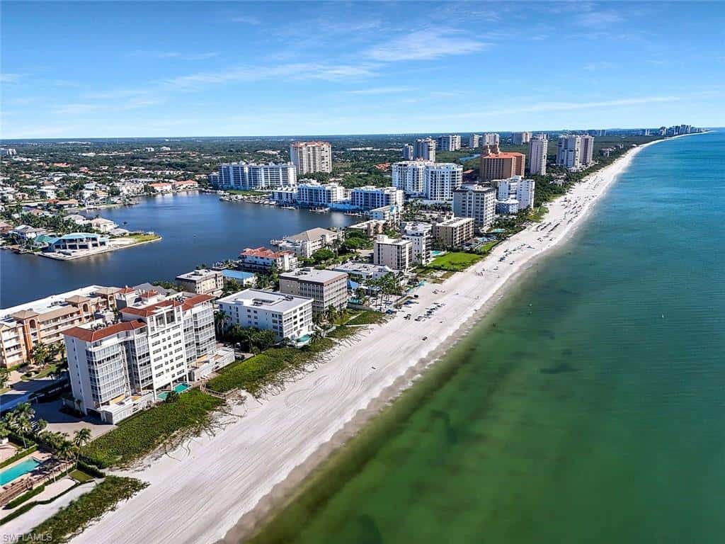 9577 Gulf Shore Dr #704, Naples, photo 21