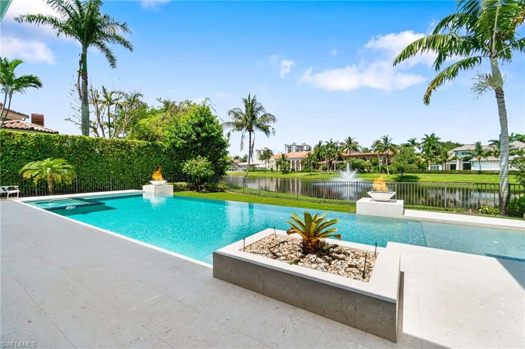 385 Colony Dr, Naples, photo 36