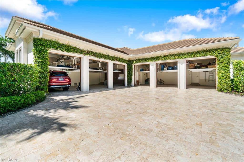 385 Colony Dr, Naples, photo 48