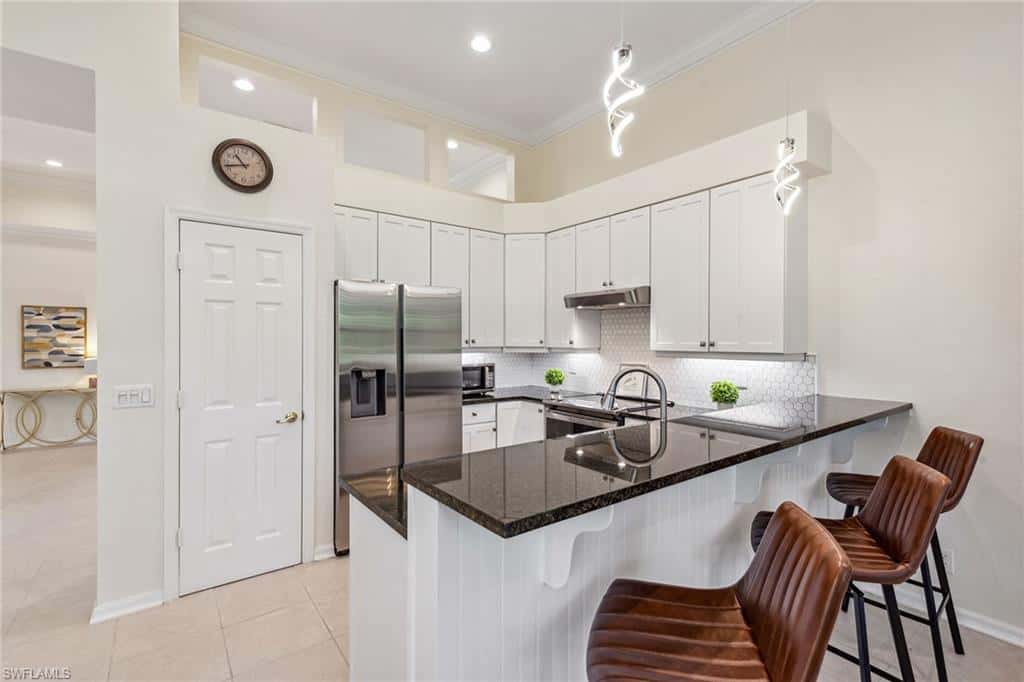 8599 Pepper Tree Way, Naples, photo 6