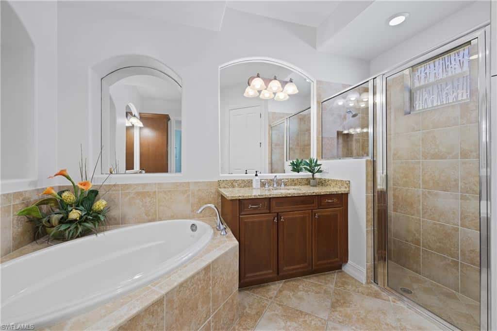6578 Caldecott Dr, Naples, photo 18