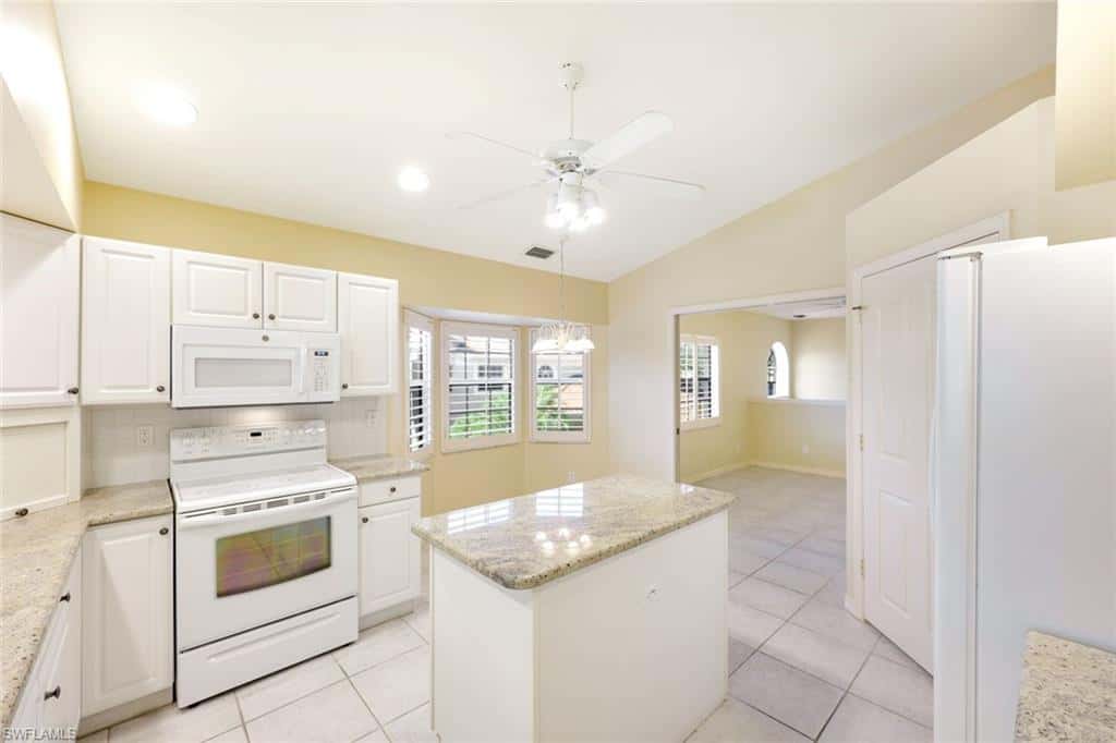 6210 Reserve Cir #504, Naples, photo 11