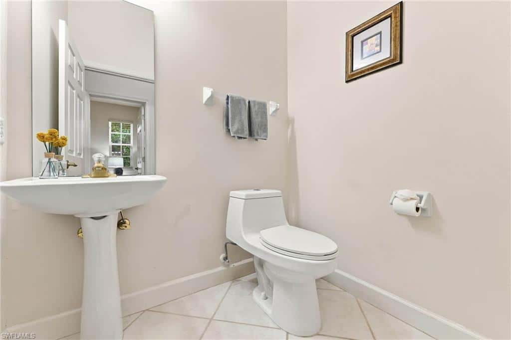 2256 Island Cove Cir, Naples, photo 32