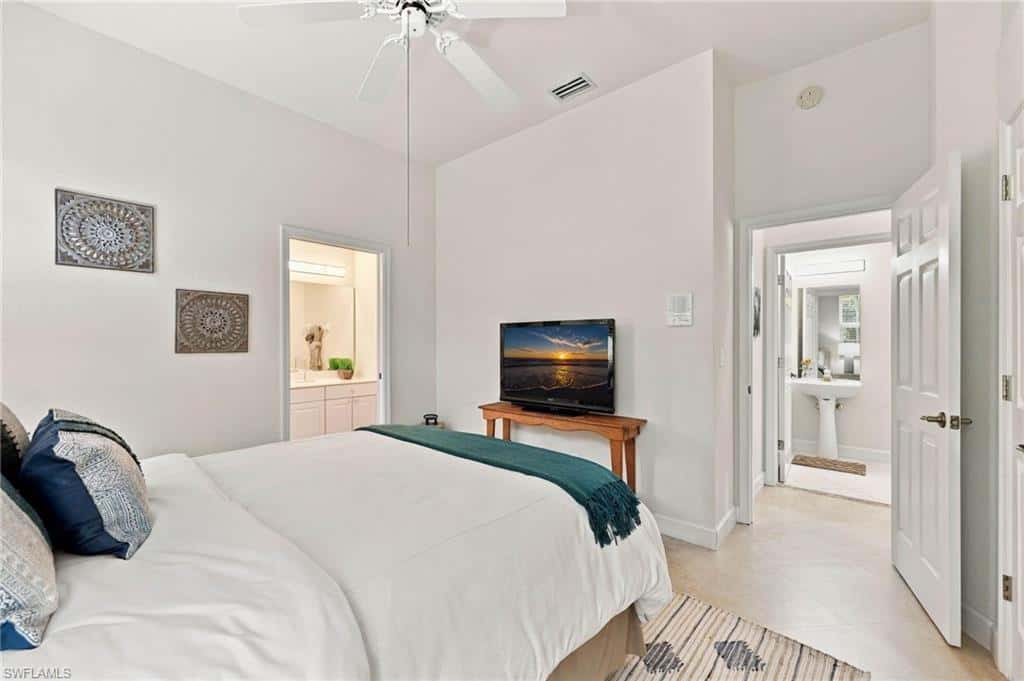 2256 Island Cove Cir, Naples, photo 30