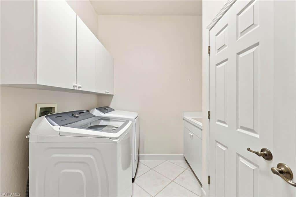 2256 Island Cove Cir, Naples, photo 34