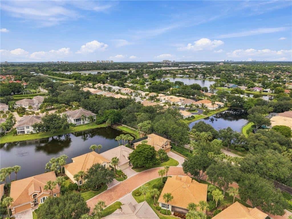 2256 Island Cove Cir, Naples, photo 41