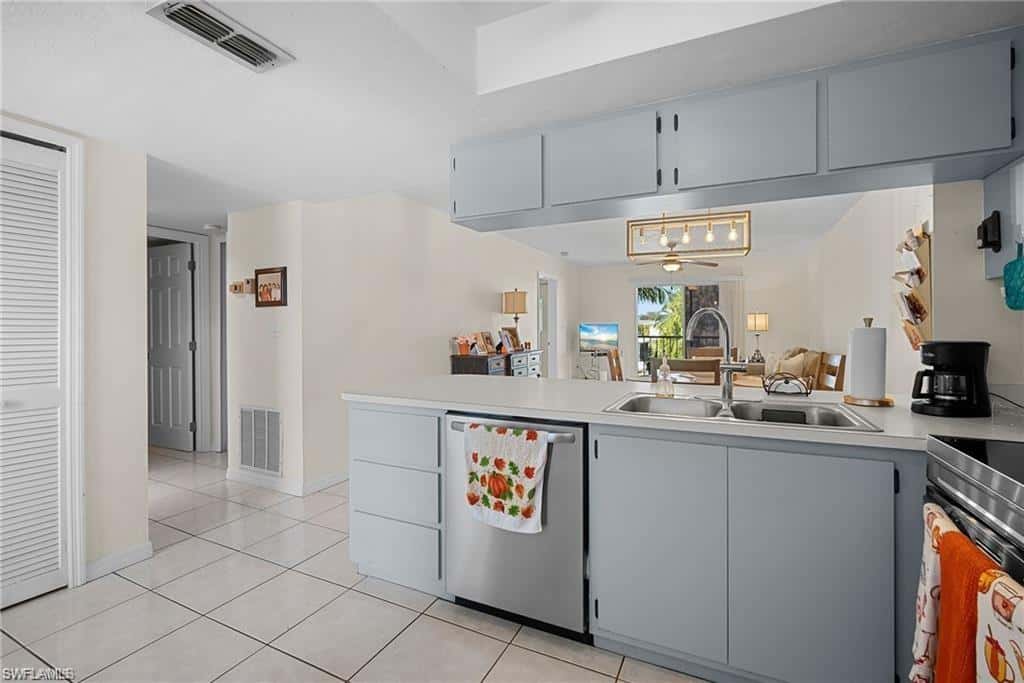 144 Cypress Way #707, Naples, photo 8