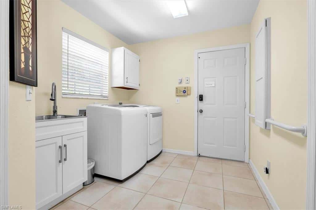 6600 Ilex Cir, Naples, photo 45