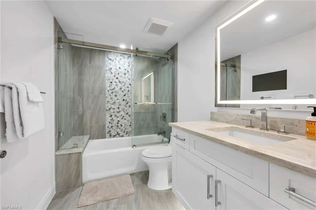 6075 Pelican Bay Blvd #303, Naples, photo 17