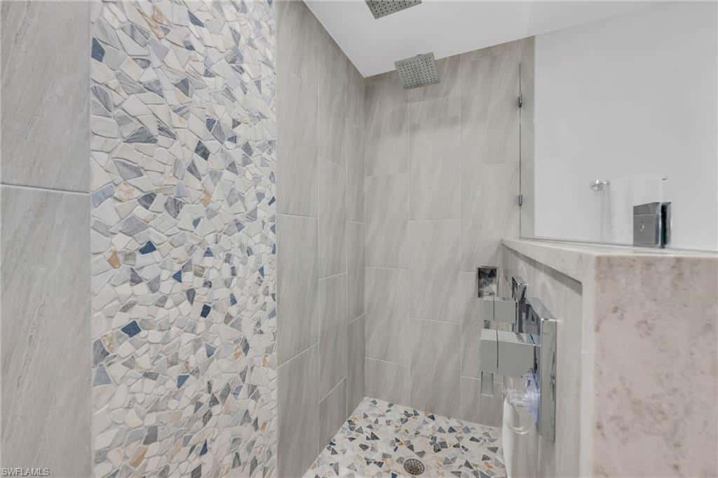 6075 Pelican Bay Blvd #303, Naples, photo 19