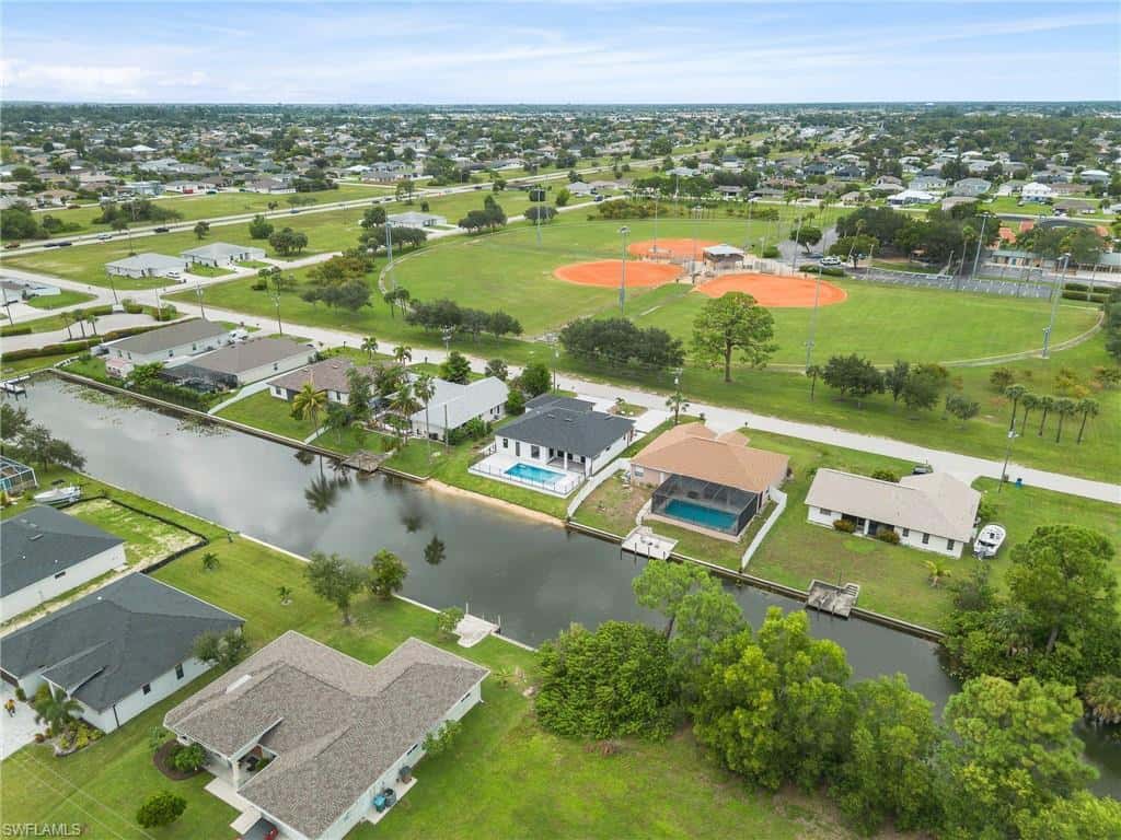 630 15th St, Cape Coral, photo 6