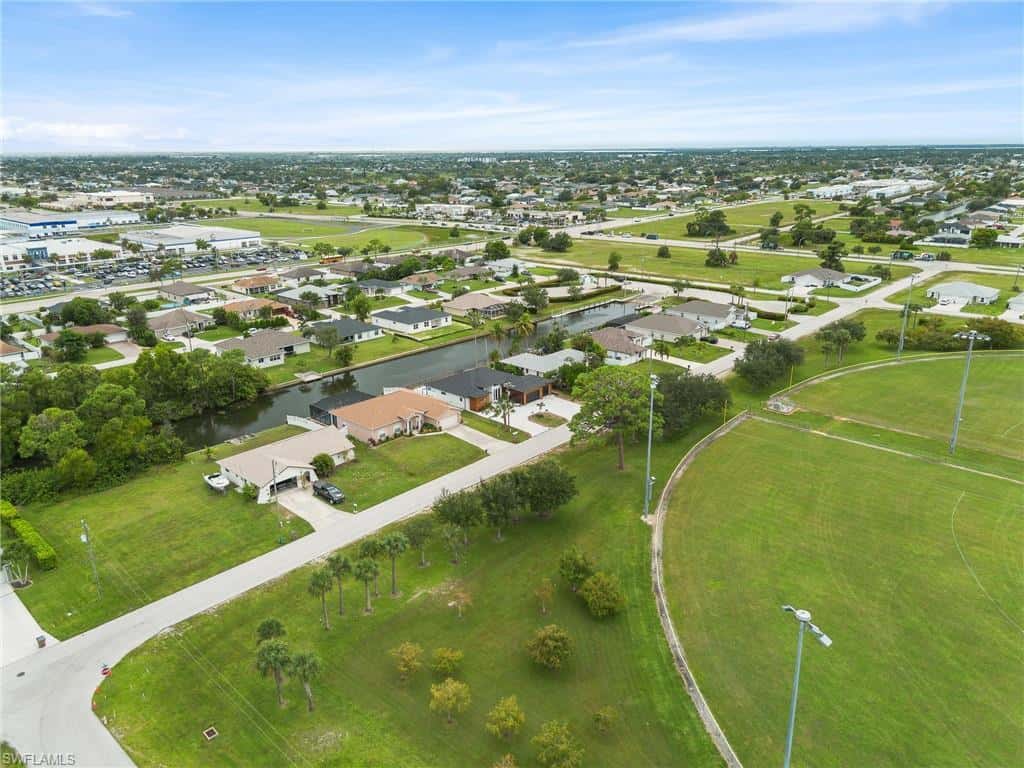 630 15th St, Cape Coral, photo 5